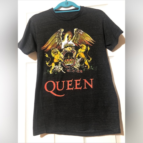 Queen The Band T-Shirt Size Small - Picture 2 of 2